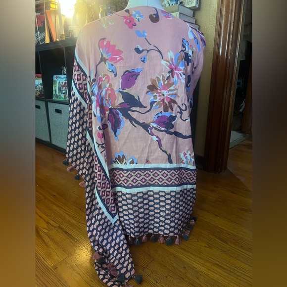 Spartina 449 Floral Shawl with Tassels - Picture 1 of 4